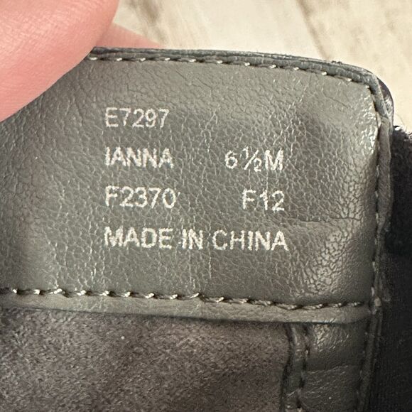 Calvin Klein Ianna Wedge Calf Boot Bootie Black 6.5 M Zipper Party Trendy Shoe - Picture 6 of 7